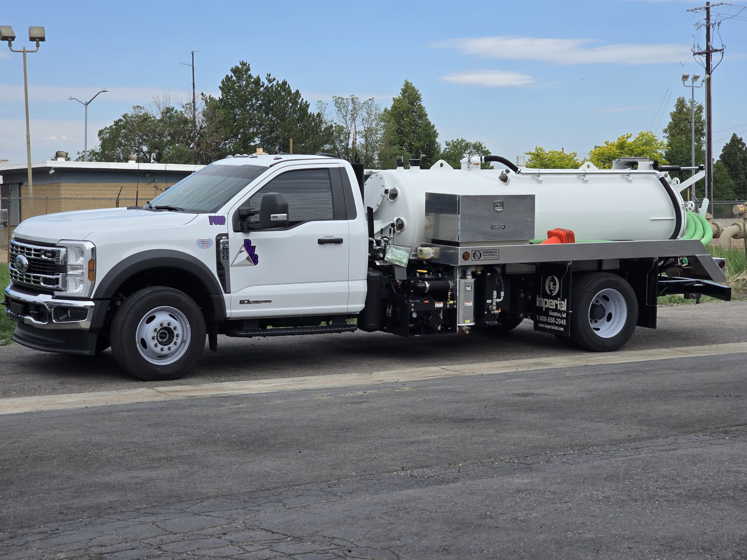 6a3aad37ef75d_Low Profile Pump Truck